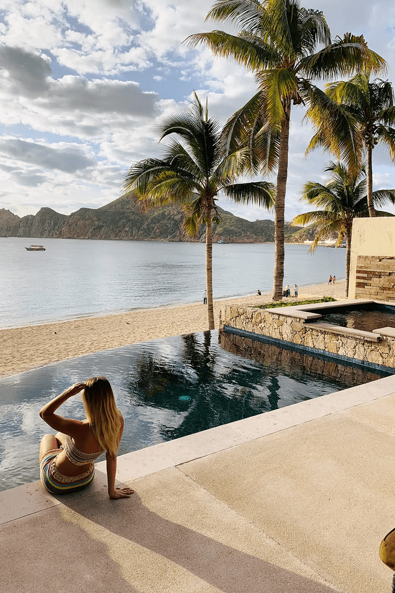 Médano Beach and the calm water of Cabo San Lucas bay seen from Villa 1's infinity pool