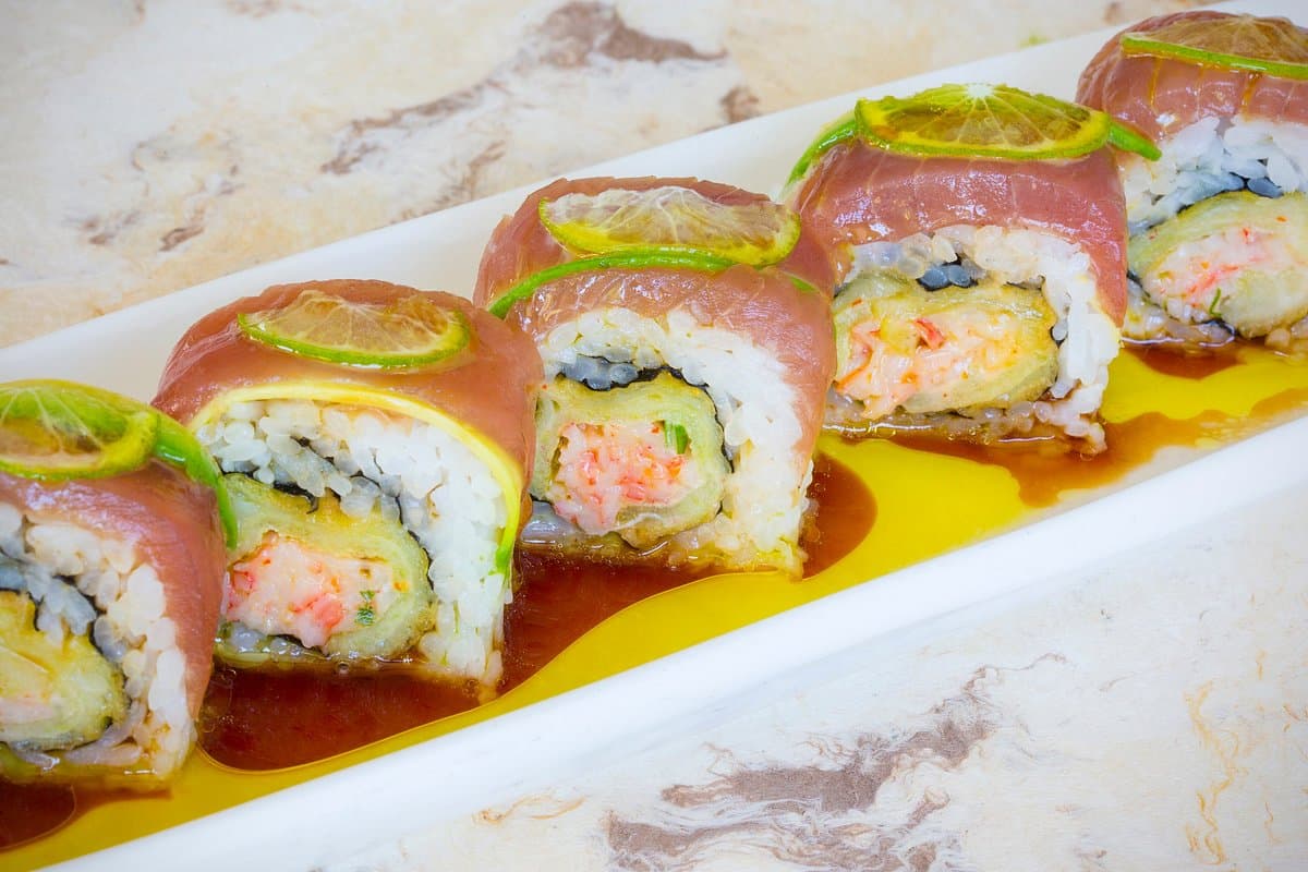 Maguro lime roll at Nicksan Cabo