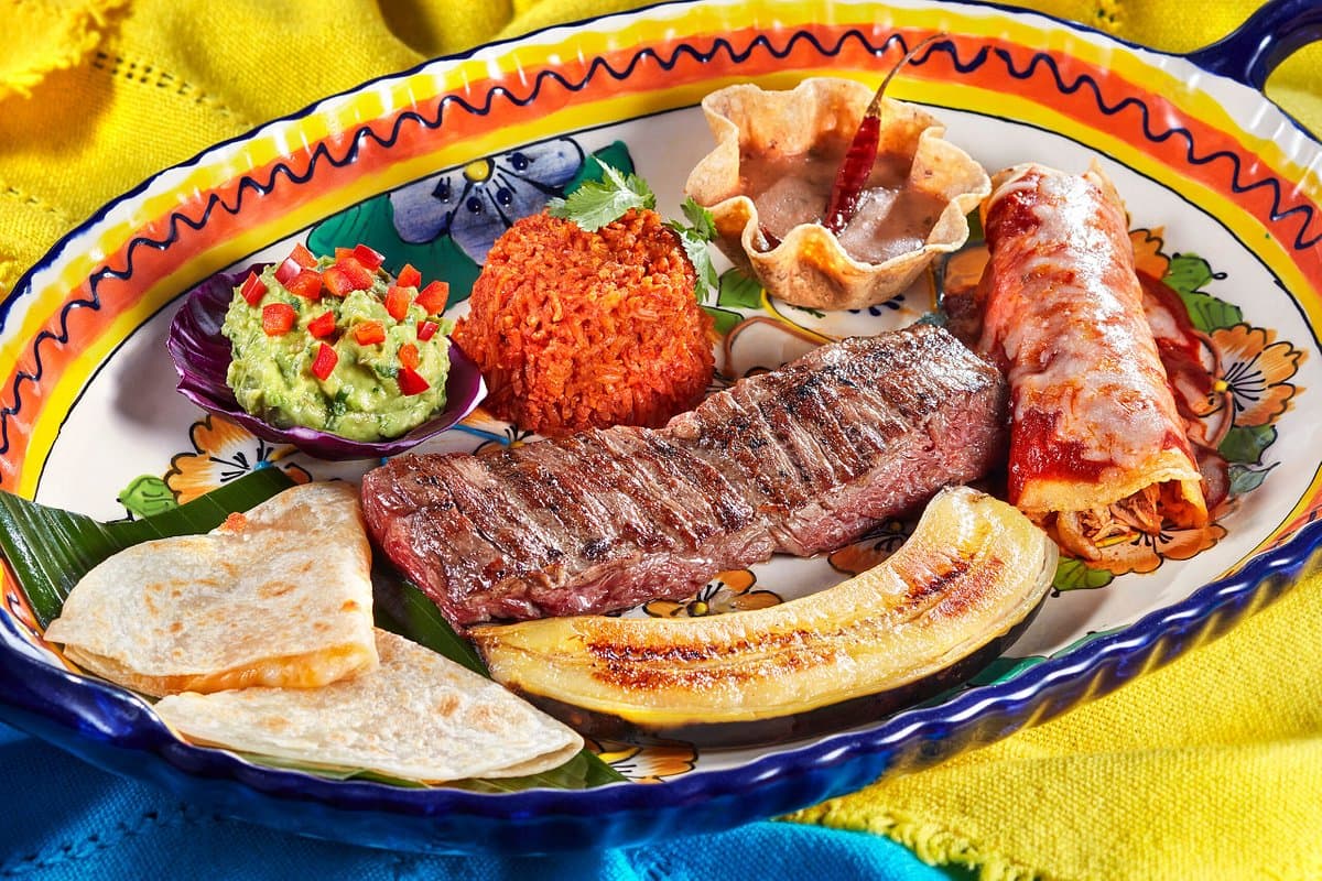 Tampiqueña plate at The Office on the Beach